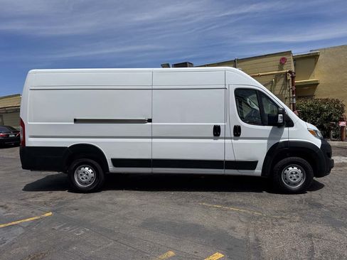 Used 2023 RAM ProMaster 3500 w/ Driver Convenience Group FWD image 7