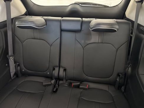 Certified 2025 Honda Pilot Elite image 32