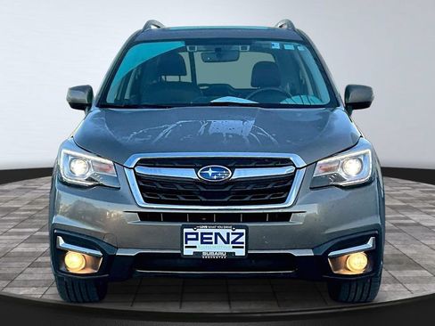 Used 2018 Subaru Forester 2.5i Touring AWD/4WD image 2