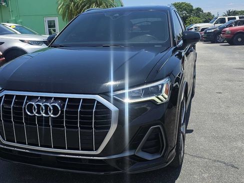Used 2020 Audi Q3 2.0T Premium Plus w/ Premium Plus Package AWD/4WD image 8