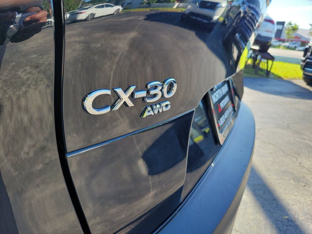 Used 2025 MAZDA CX-30 AWD 2.5 S w/ Select Sport Pkg image 9