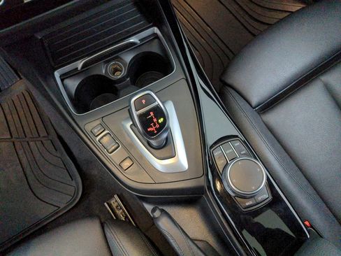 Used 2019 BMW 230i xDrive Coupe w/ Premium Package image 18