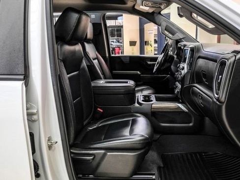 Used 2022 Chevrolet Silverado 3500 LT w/ Convenience Package image 26