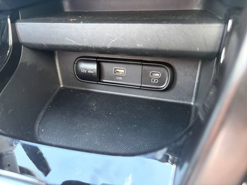 Used 2025 Kia Seltos S FWD image 14
