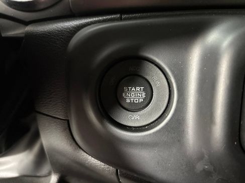 Used 2023 Jeep Gladiator Sport w/ Off Road Group AWD/4WD image 16