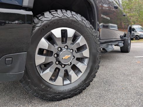 Used 2021 Chevrolet Silverado 2500 Custom w/ Custom Value Package image 31