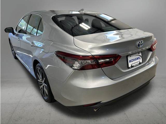 Used 2023 Toyota Camry XLE FWD image 3
