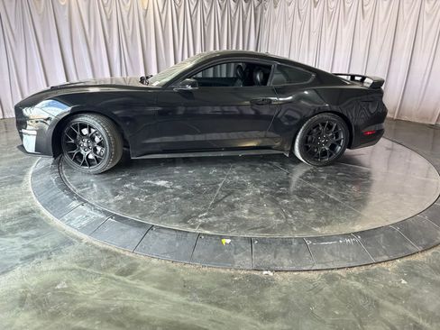 Used 2018 Ford Mustang Premium w/ Ecoboost Performance Package RWD image 5