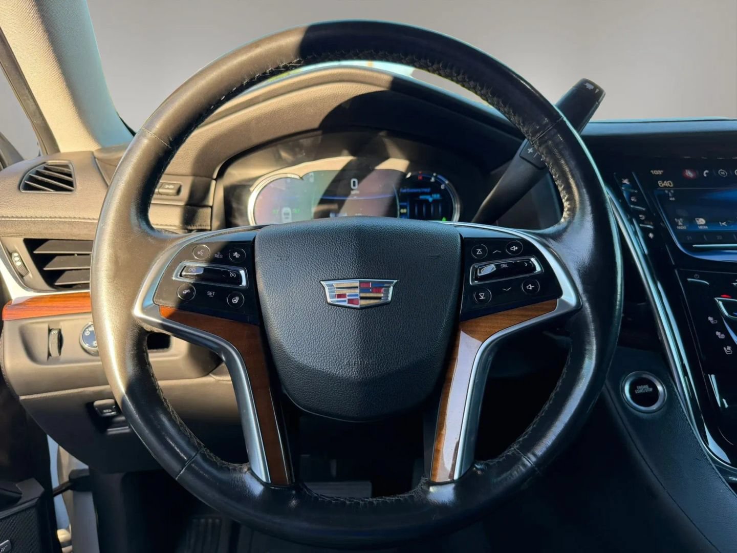 Used 2016 Cadillac Escalade Premium RWD image 24