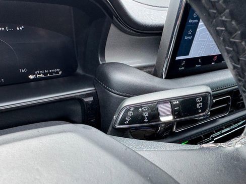 Certified 2023 Lincoln Nautilus Reserve w/ Monochromatic Package image 21