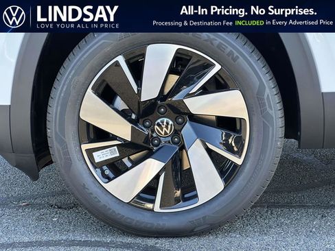 New 2026 Volkswagen Atlas Cross Sport SE AWD/4WD image 8