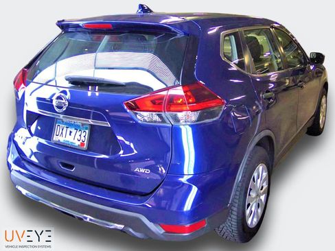 Used 2018 Nissan Rogue S image 13