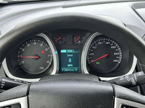 Used 2017 Chevrolet Equinox LT FWD image 24