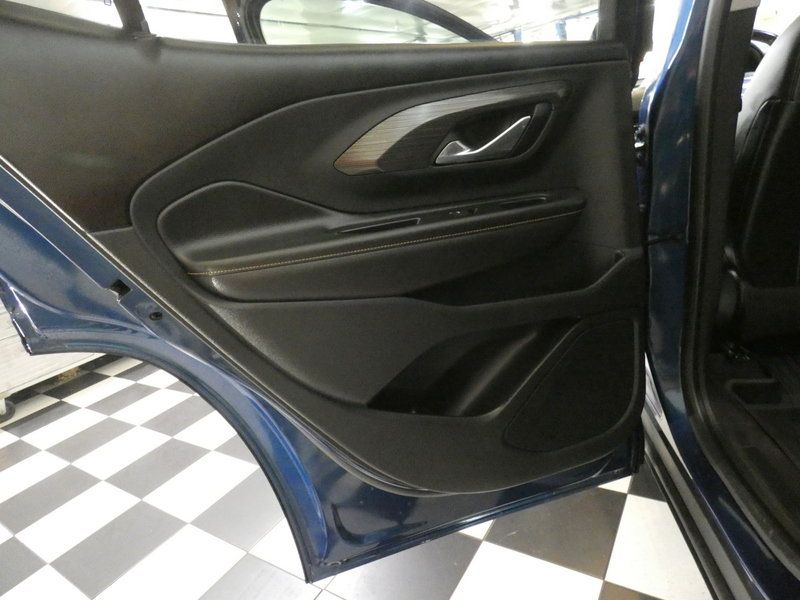 Used 2021 GMC Terrain SLT w/ Infotainment Package II AWD/4WD image 26