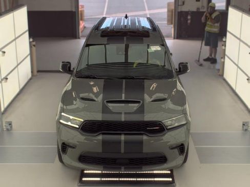 Used 2023 Dodge Durango R/T AWD/4WD image 2