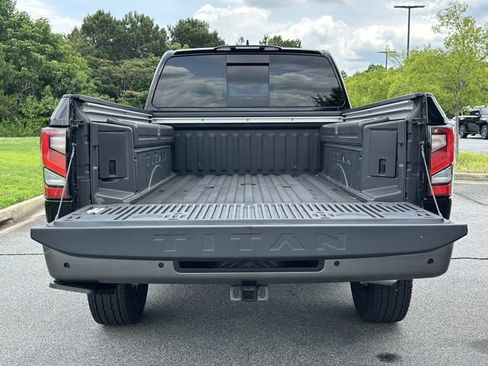 Certified 2024 Nissan Titan Platinum Reserve w/ Moonroof Package AWD/4WD image 20