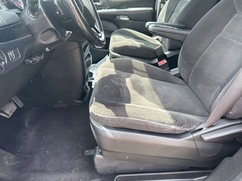 Used 2018 Dodge Grand Caravan SE FWD image 16