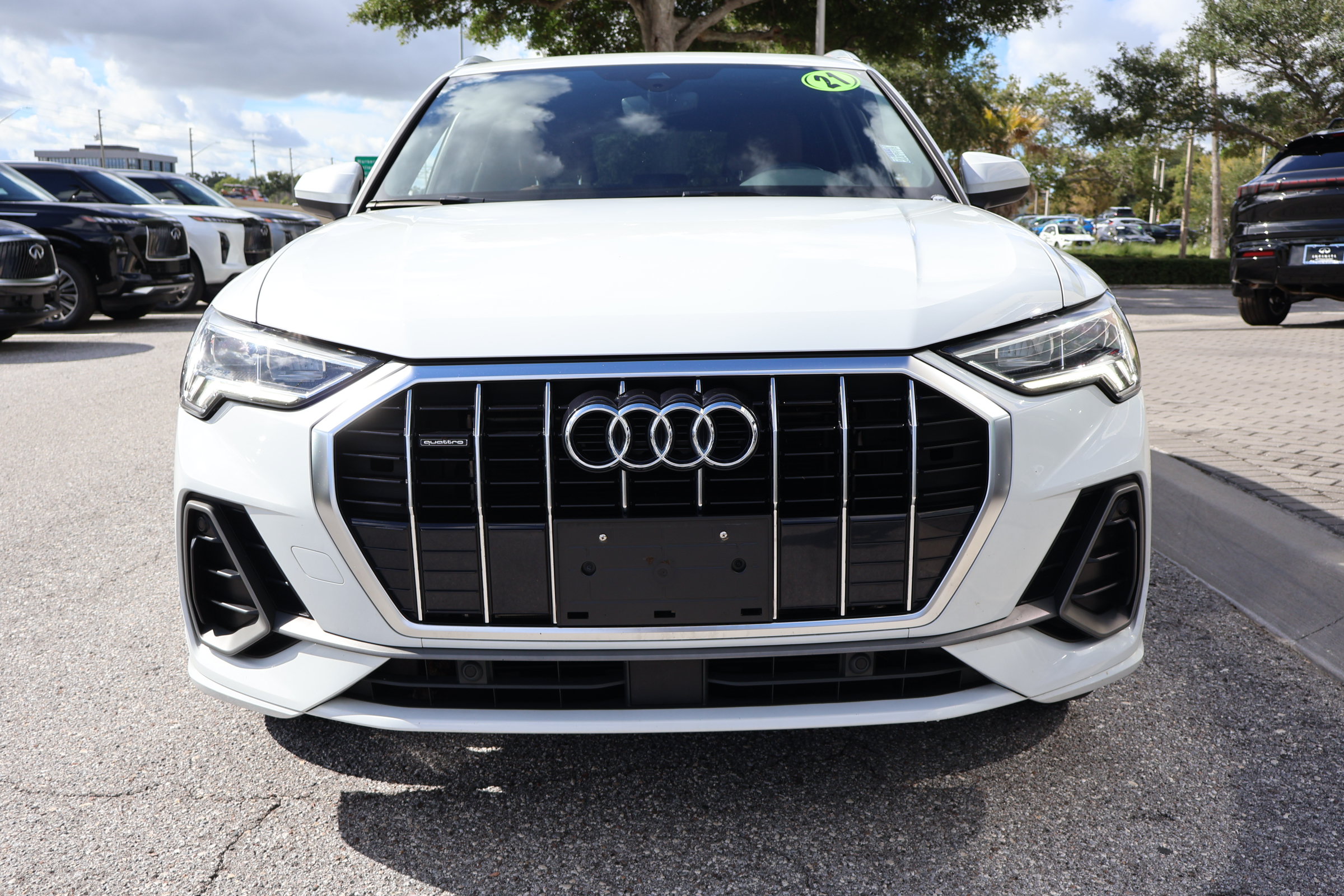 Used 2021 Audi Q3 2.0T Premium Plus w/ Premium Plus Package AWD/4WD image 13
