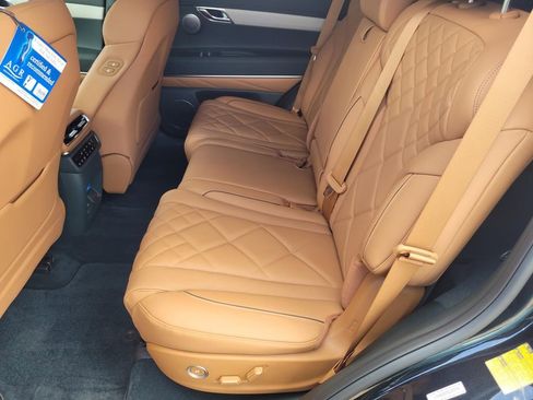 Used 2025 Genesis GV80 3.5T Prestige image 15