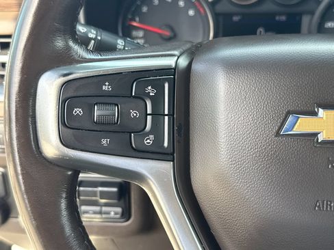 Used 2021 Chevrolet Tahoe LT w/ LT Signature Package RWD image 16