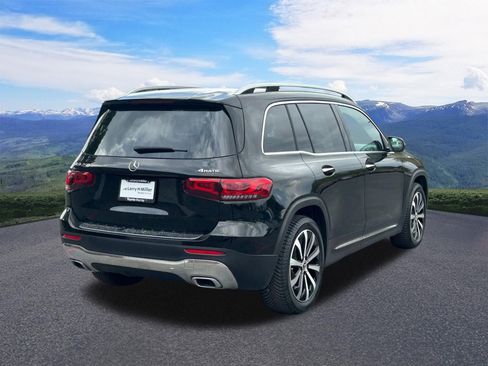 Used 2022 Mercedes-Benz GLB 250 4MATIC image 5