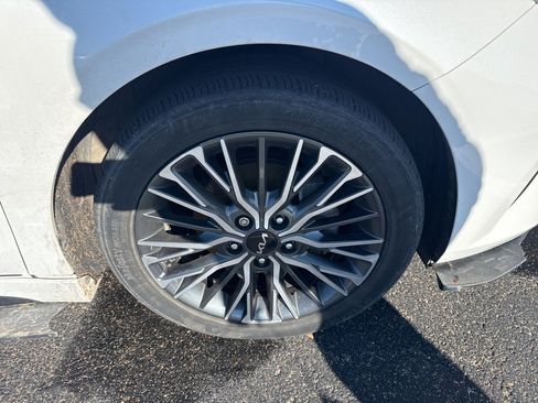 Used 2023 Kia Forte GT-Line w/ GT-Line Technology Package image 3