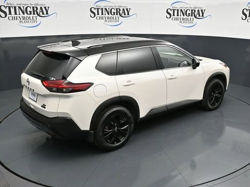 Used 2023 Nissan Rogue SV w/ SV Premium B Package image 15