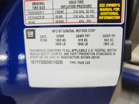 Used 2004 Chevrolet Corvette Convertible w/ Preferred Equipment Group image 49