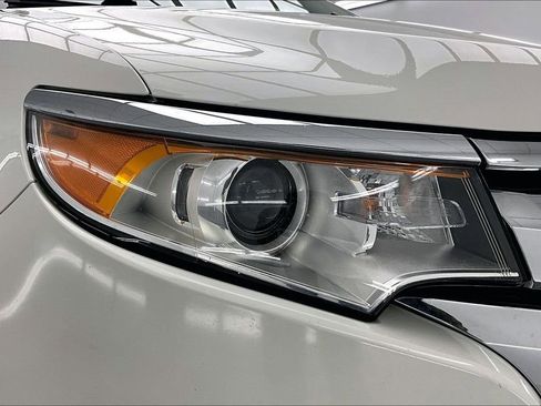 Used 2013 Ford Edge SE image 29