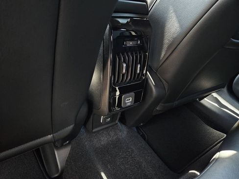 New 2026 Jeep Compass Latitude AWD/4WD image 10