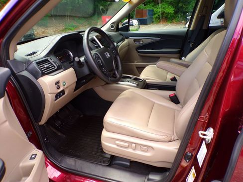 Used 2020 Honda Ridgeline RTL image 16