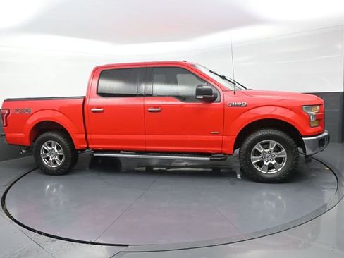 Used 2015 Ford F150 XLT w/ Equipment Group 302A Luxury AWD/4WD image 16