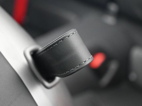 Certified 2025 Porsche 911 Carrera RWD image 16