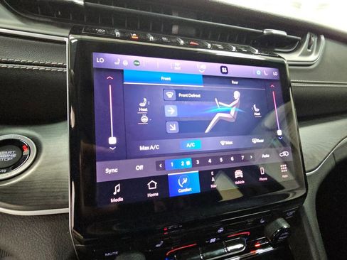 Used 2021 Jeep Grand Cherokee L Limited image 17