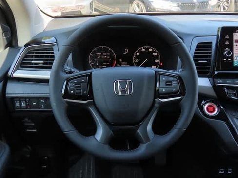 New 2026 Honda Odyssey Touring image 21