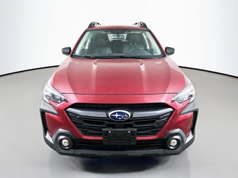 Used 2023 Subaru Outback Premium image 2