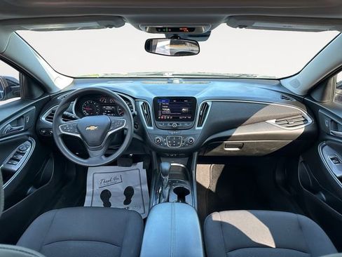 Used 2022 Chevrolet Malibu LT FWD image 10