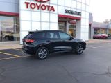 Used 2024 Ford Escape ST-Line image 2