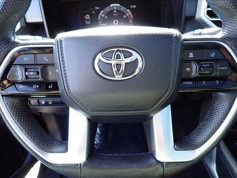 Used 2022 Toyota Tundra Platinum w/ Advanced Package AWD/4WD image 20