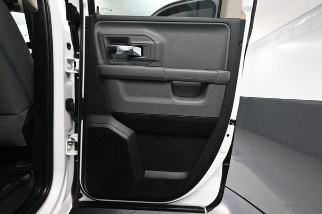 Used 2017 RAM 1500 Classic SLT AWD/4WD image 31