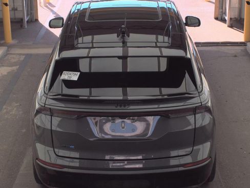 Used 2024 Jeep Wagoneer Launch Edition AWD/4WD image 5