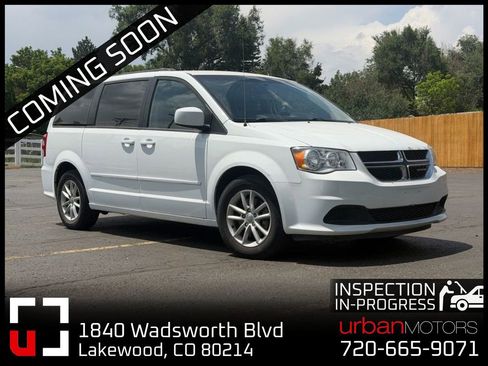 Used 2016 Dodge Grand Caravan SXT w/ UConnect Hands-Free Group FWD image 1