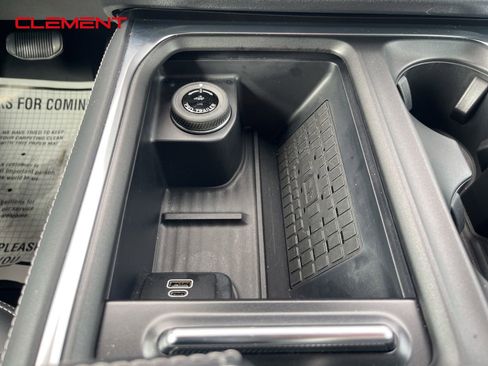 New 2025 Ford Expedition Platinum w/ Stealth Performance Package image 13