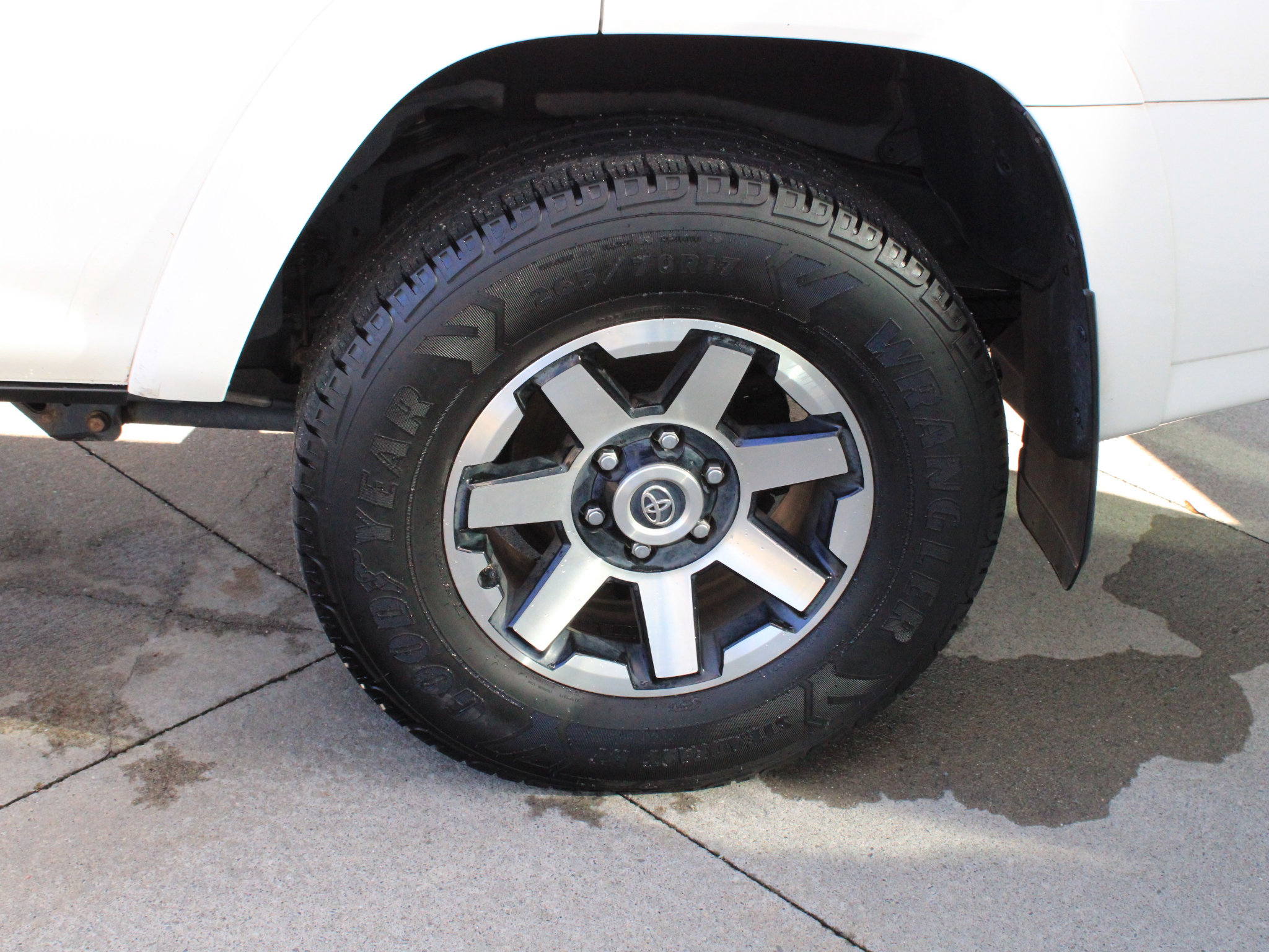 Used 2020 Toyota 4Runner TRD Off-Road Premium w/ Moonroof Package AWD/4WD image 39