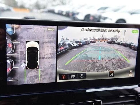 New 2026 Nissan Pathfinder Platinum image 14