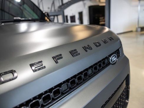 Used 2025 Land Rover Defender 110 AWD/4WD image 13