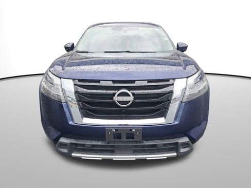 Used 2023 Nissan Pathfinder SL image 9