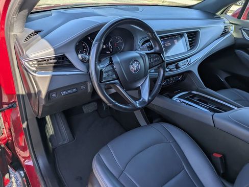 Used 2024 Buick Enclave Premium image 13