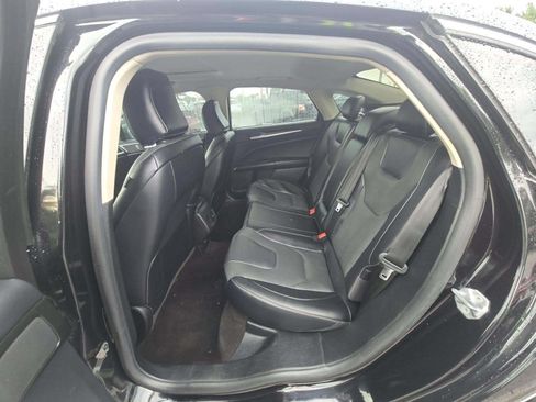 Used 2020 Ford Fusion Titanium AWD/4WD image 11