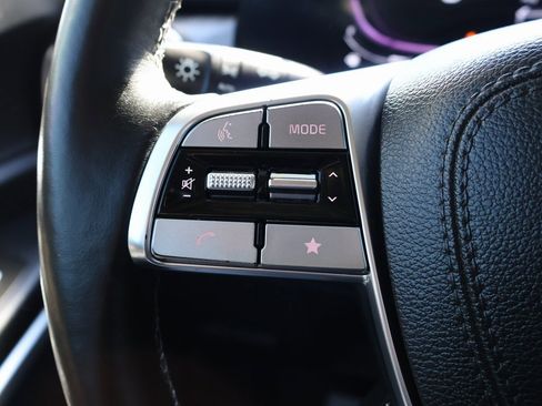 Used 2023 Kia Telluride EX w/ EX Captain's Chair Package image 15